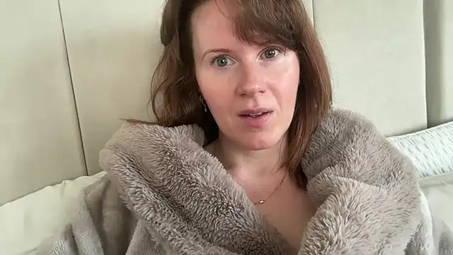 Snapshot of redheadrosie69 chatting on March 19, 2026, 9:31 am redheadrosie69 online show from March 19, 2026, 9:31 am