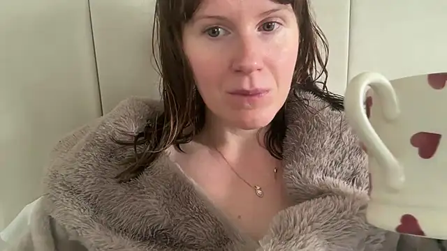 Snapshot of redheadrosie69 chatting on March 13, 2026, 9:36 am redheadrosie69 online show from March 13, 2026, 9:36 am