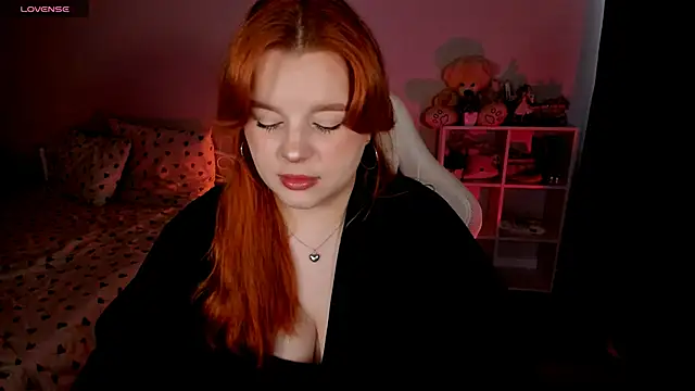  Lisa x online show from October 8, 2025, 11:23 am