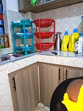 Hotfirespicegiri245 online show from December 4, 2025, 3:33 pm