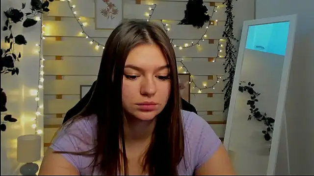 Snapshot of Josephine_Kiss chatting on February 24, 2026, 5:19 am Josephine Kiss online show from February 24, 2026, 5:19 am