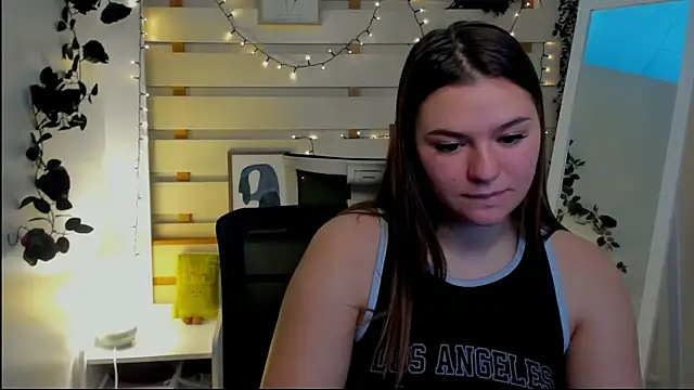 Snapshot of Josephine_Kiss chatting on March 1, 2026, 1:33 pm Josephine Kiss online show from March 1, 2026, 1:33 pm