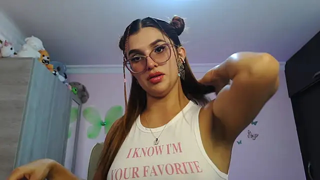 caroline jonson online show from December 16, 2025, 6:56 pm