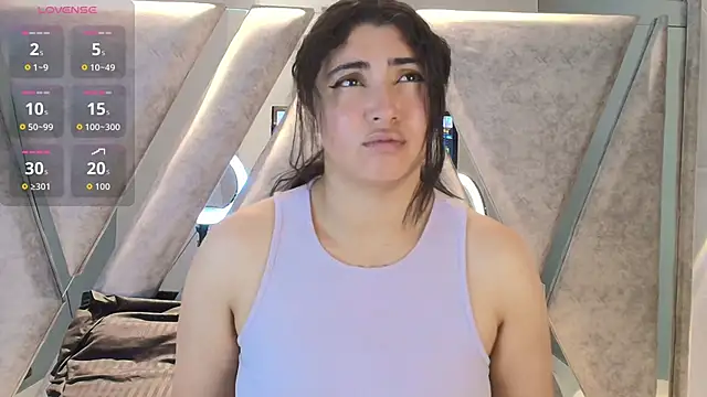 Danna 777  online show from September 8, 2025, 8:41 pm