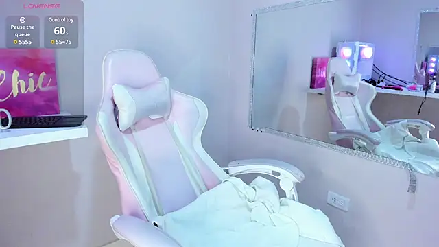 Danna 777  online show from March 23, 2025, 2:37 am