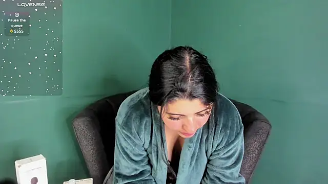 Danna 777  online show from September 26, 2025, 11:00 pm