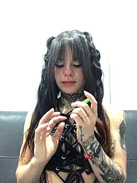 Tifanny Sweett online show from October 31, 2025, 1:46 am