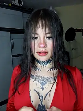 Tifanny Sweett online show from April 9, 2026, 7:47 am