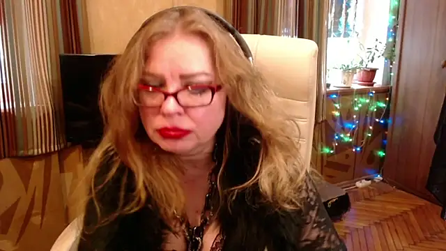 Snapshot of Miss_Tress chatting on May 25, 2026, 8:13 am Miss Tress online show from May 25, 2026, 8:13 am