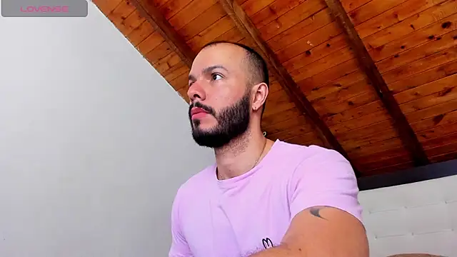 Tom Bailey online show from September 24, 2025, 12:11 pm