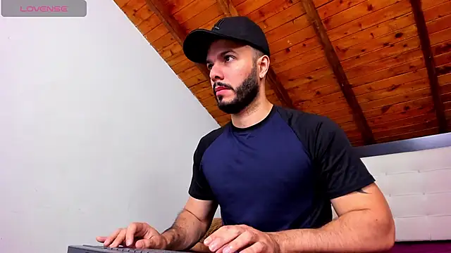 Snapshot of Tom_Bailey chatting on February 23, 2026, 12:39 pm Tom Bailey online show from February 23, 2026, 12:39 pm