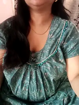 cuteyqueen online show from February 21, 2026, 10:28 am