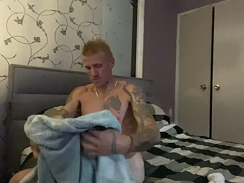 Snapshot of Sweetpasses chatting on February 2, 2025, 7:41 am Sweetpasses online show from February 2, 2025, 7:41 am