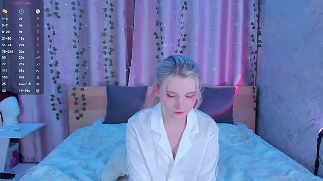 Snapshot of SweeteRose_Royce chatting on December 1, 2024, 4:34 pm SweeteRose Royce online show from December 1, 2024, 4:34 pm