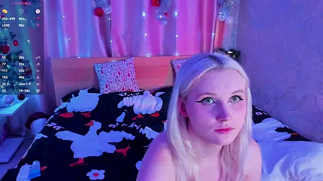 Snapshot of SweeteRose_Royce chatting on January 22, 2025, 6:20 pm SweeteRose Royce online show from January 22, 2025, 6:20 pm