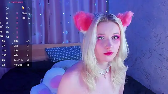 Snapshot of SweeteRose_Royce chatting on March 20, 2025, 3:25 pm SweeteRose Royce online show from March 20, 2025, 3:25 pm