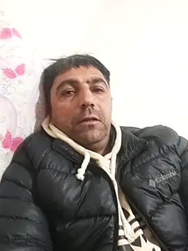 Snapshot of Muratcanik44 chatting on February 9, 2026, 9:46 pm Muratcanik44 online show from February 9, 2026, 9:46 pm