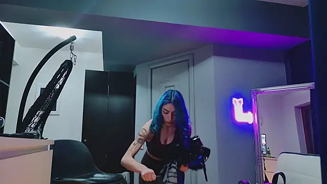 AriaVoss online show from February 20, 2025, 9:09 pm