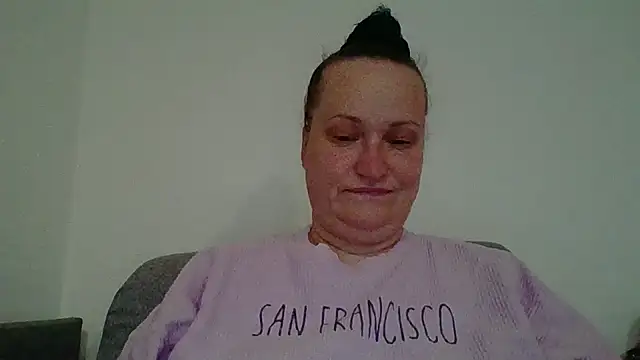 Snapshot of _squirty_cum_lady_ chatting on October 8, 2025, 1:40 am squirty cum lady online show from October 8, 2025, 1:40 am