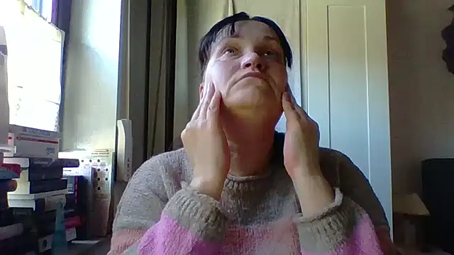 Snapshot of _squirty_cum_lady_ chatting on April 1, 2026, 2:58 pm squirty cum lady online show from April 1, 2026, 2:58 pm