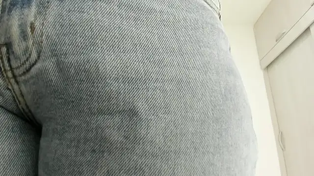 Snapshot of Amelia_Debora_Antonella chatting on February 15, 2026, 1:43 pm Amelia Debora Antonella online show from February 15, 2026, 1:43 pm