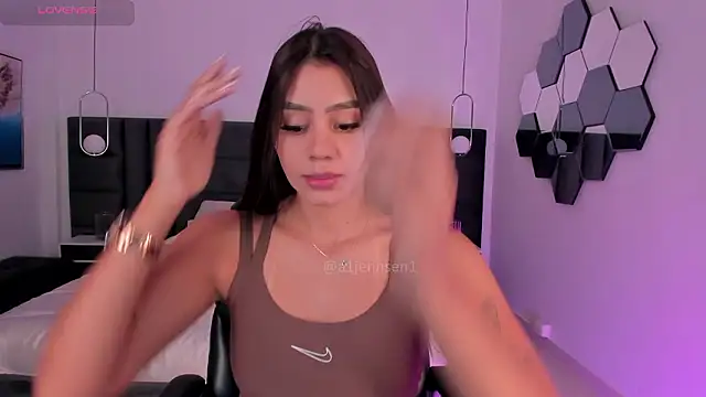 Snapshot of AllyJensen chatting on February 2, 2026, 10:25 am AllyJensen online show from February 2, 2026, 10:25 am