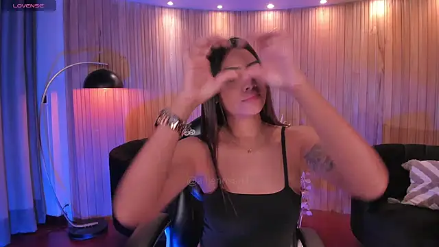 AllyJensen online show from November 12, 2025, 10:19 am