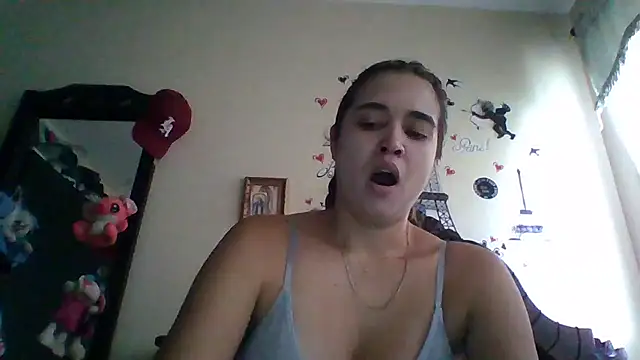 trianabell online show from November 12, 2025, 5:06 pm