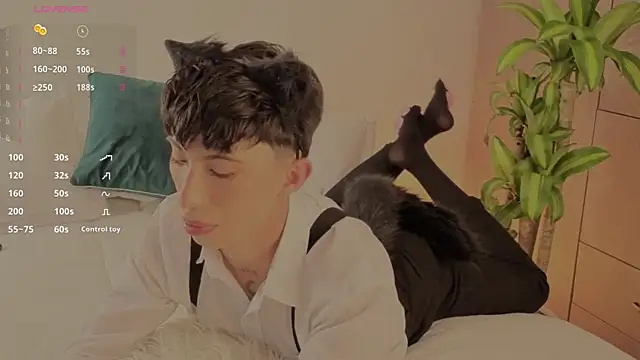 Snapshot of FabianPriince chatting on October 31, 2025, 7:21 pm FabianPriince online show from October 31, 2025, 7:21 pm