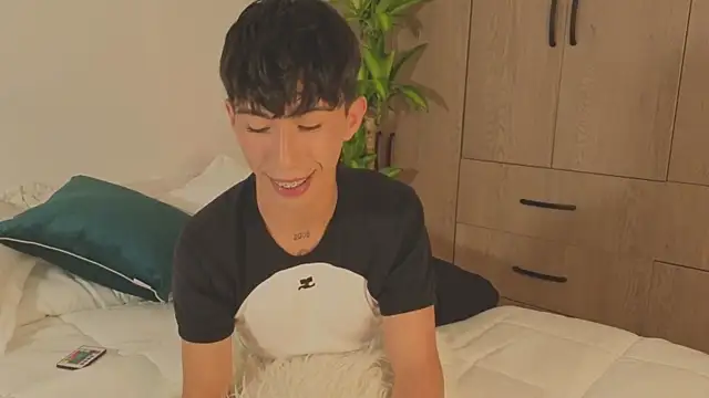 Snapshot of FabianPriince chatting on September 19, 2025, 7:51 pm FabianPriince online show from September 19, 2025, 7:51 pm