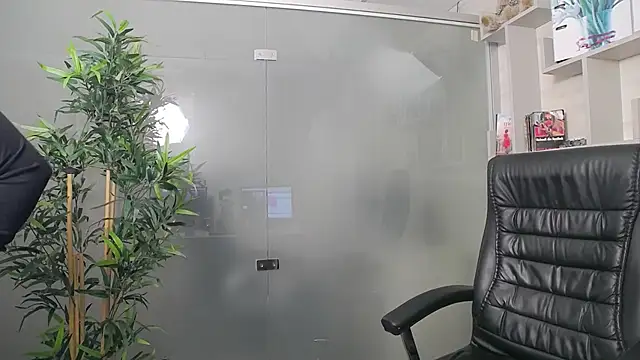 BustyAllyy online show from February 5, 2026, 7:21 pm