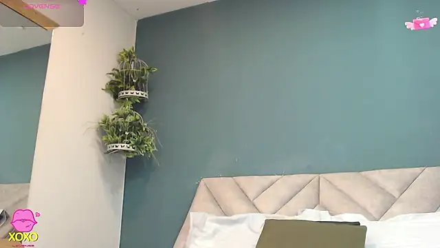 Snapshot of SharisWillian chatting on March 13, 2026, 3:22 am SharisWillian online show from March 13, 2026, 3:22 am