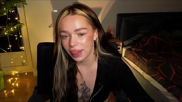 Lily Yin online show from February 19, 2025, 6:00 am