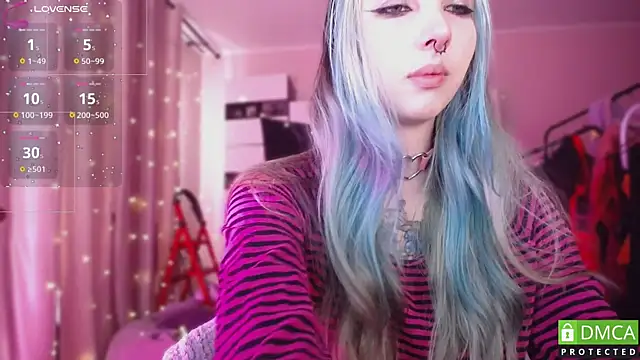 JustMeowGirl online show from April 10, 2026, 6:09 am