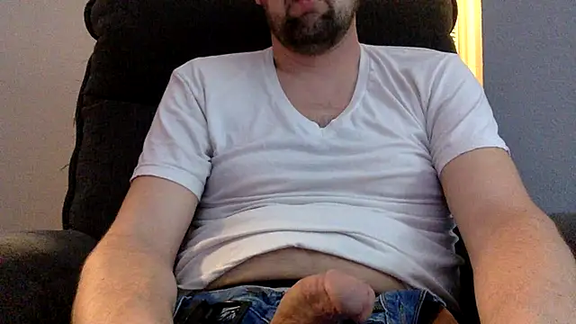 Snapshot of Kink_Master_Daddy chatting on January 9, 2026, 2:40 am Kink Master Daddy online show from January 9, 2026, 2:40 am