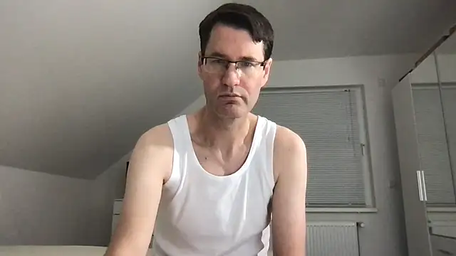 zxzx cam1 online show from December 14, 2025, 5:18 pm