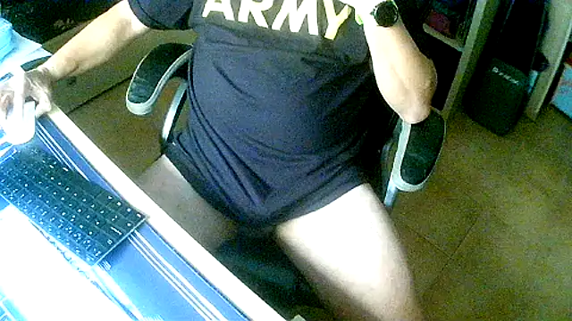 ciclistazgz22 online show from November 21, 2025, 1:21 pm