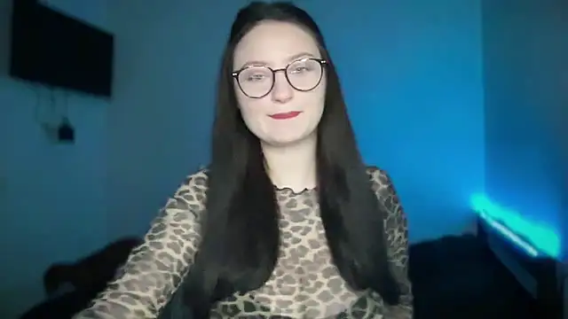 Snapshot of LocaAlis chatting on November 3, 2025, 1:15 pm LocaAlis online show from November 3, 2025, 1:15 pm