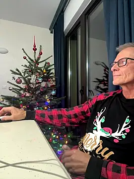 Alexwawapl online show from December 18, 2025, 7:40 pm