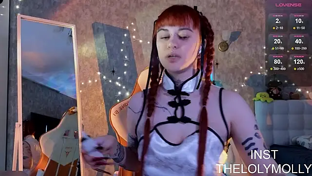 LolyMolli online show from March 4, 2026, 10:12 am