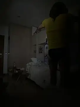 Snapshot of Kamaleonix chatting on November 21, 2025, 11:59 pm Kamaleonix online show from November 21, 2025, 11:59 pm