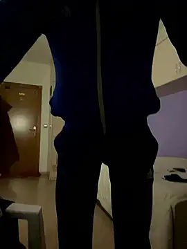 Snapshot of Kamaleonix chatting on March 2, 2026, 9:55 pm Kamaleonix online show from March 2, 2026, 9:55 pm