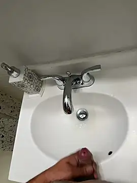 Snapshot of kiranx09 chatting on February 3, 2026, 9:47 am kiranx09 online show from February 3, 2026, 9:47 am