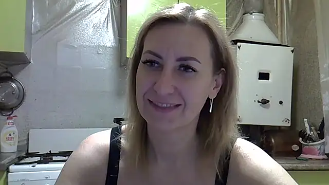 AshleyXHoney online show from December 6, 2024, 5:25 am