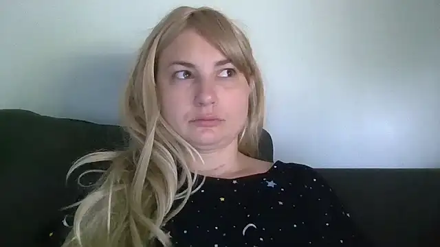 MilfyMrsRobinson online show from July 11, 2026, 2:06 pm