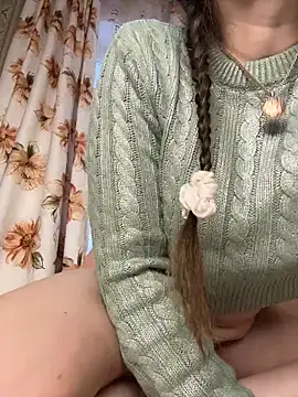 MooonReal online show from December 23, 2025, 3:17 am