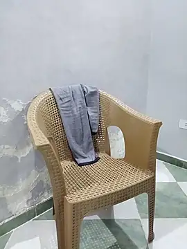 ListedLoin online show from March 3, 2025, 6:24 pm