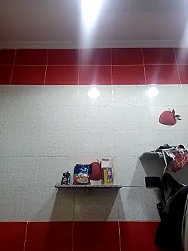 ListedLoin online show from March 11, 2025, 5:35 pm