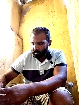 ListedLoin online show from November 12, 2025, 12:31 pm