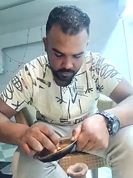 ListedLoin online show from March 14, 2025, 10:50 am